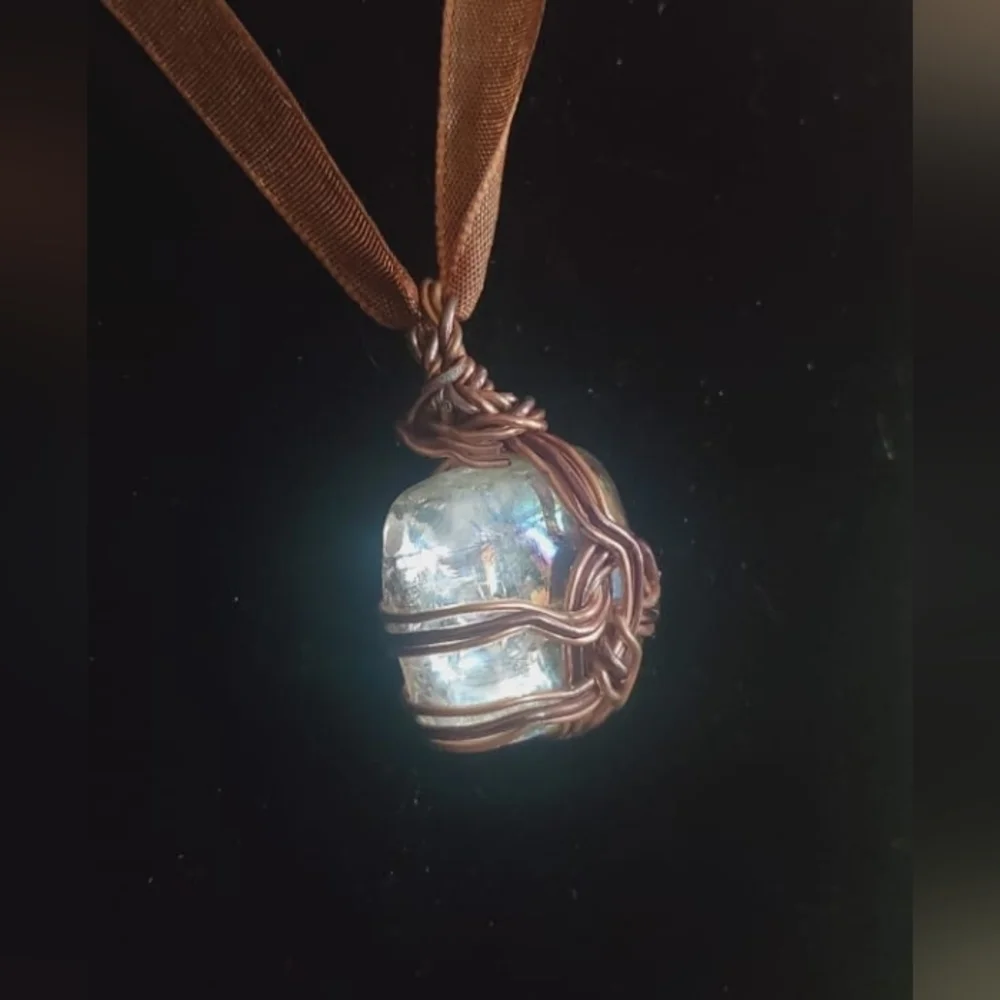 Cherry greek Stone Pendant.🌴